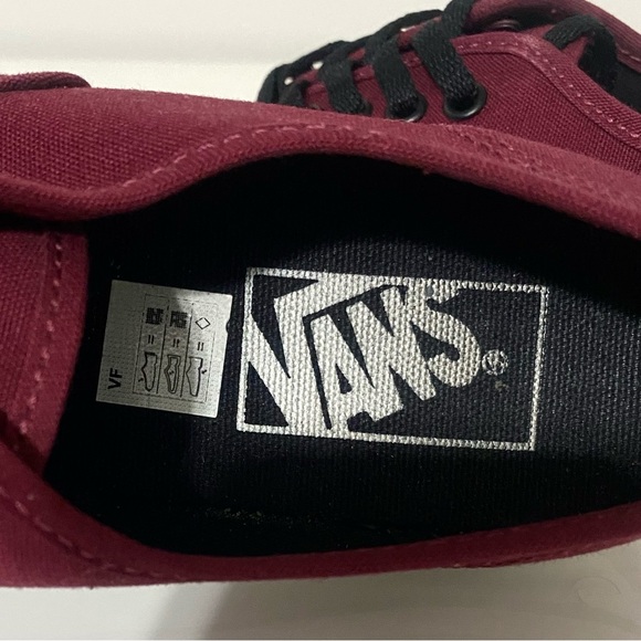 Vans burgundy Canvas Sneakers Classic Skate Style - Picture 8 of 9